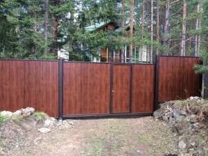 Откатные форота, заполнение: профлист 